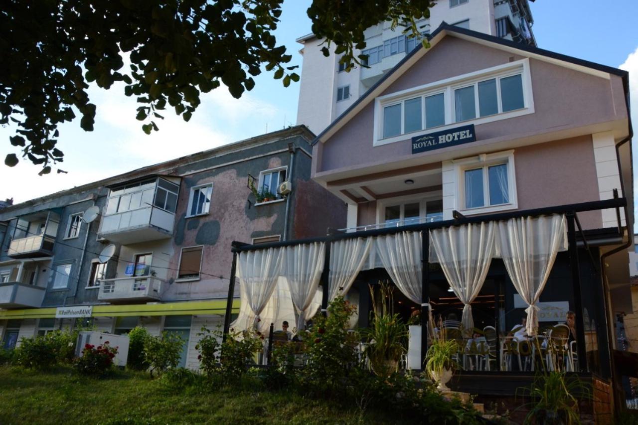 Royal Hotel Peshkopi Albania מראה חיצוני תמונה