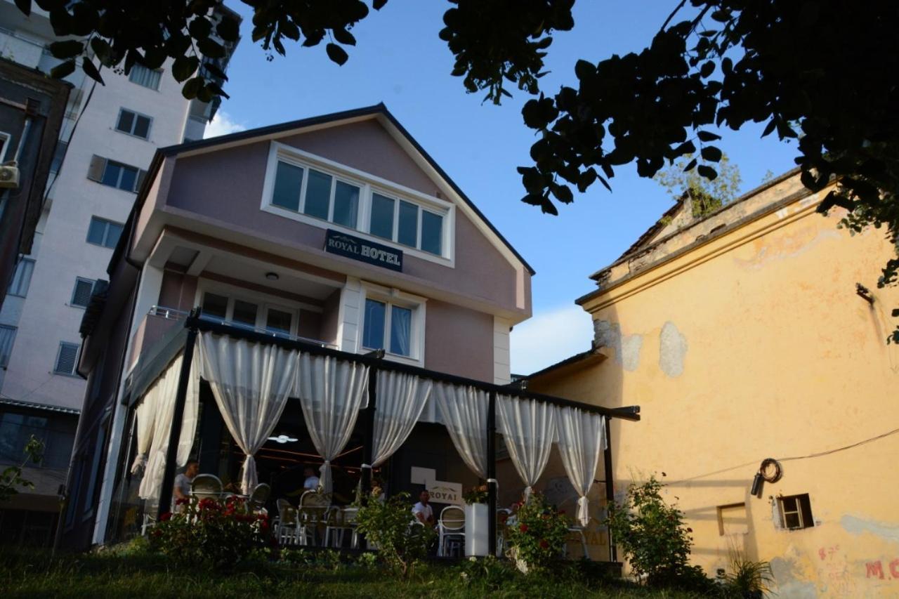 Royal Hotel Peshkopi Albania מראה חיצוני תמונה