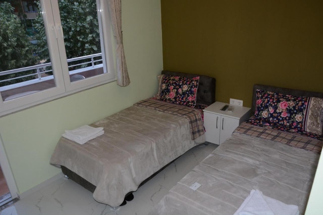 Royal Hotel Peshkopi Albania מראה חיצוני תמונה