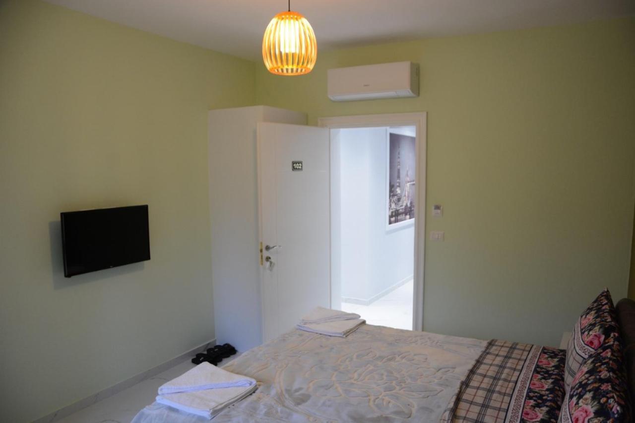 Royal Hotel Peshkopi Albania מראה חיצוני תמונה
