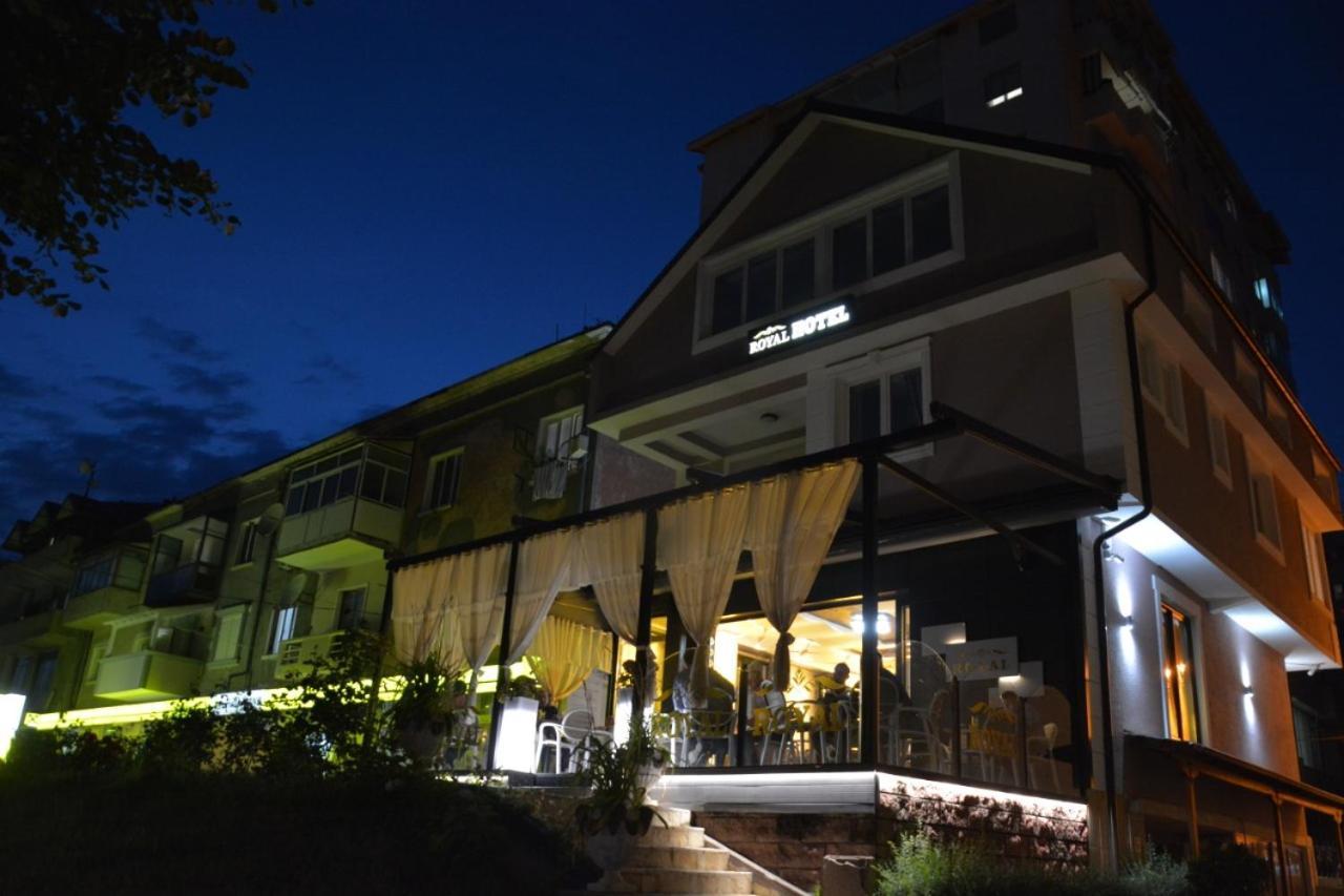 Royal Hotel Peshkopi Albania מראה חיצוני תמונה