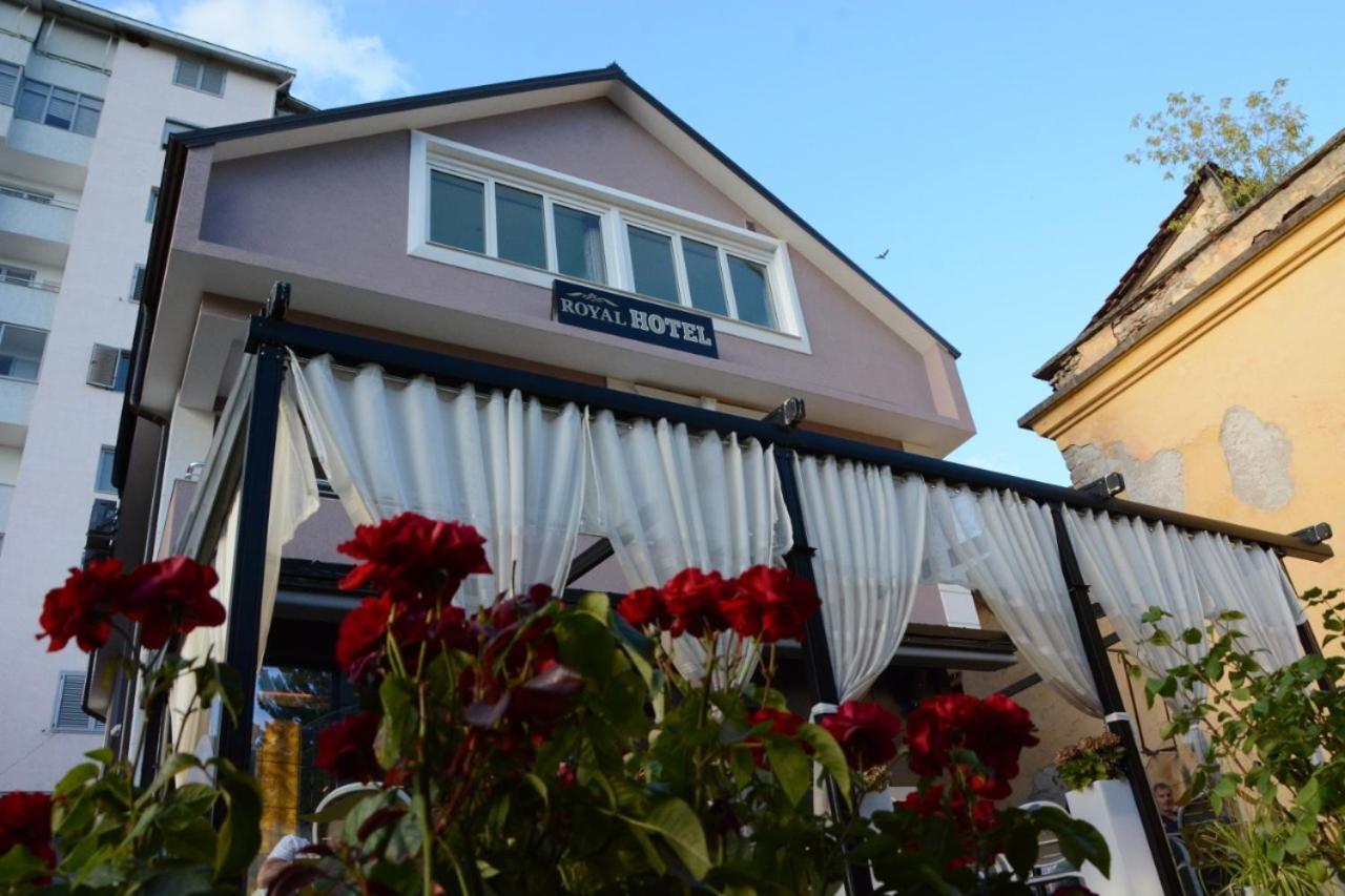 Royal Hotel Peshkopi Albania מראה חיצוני תמונה