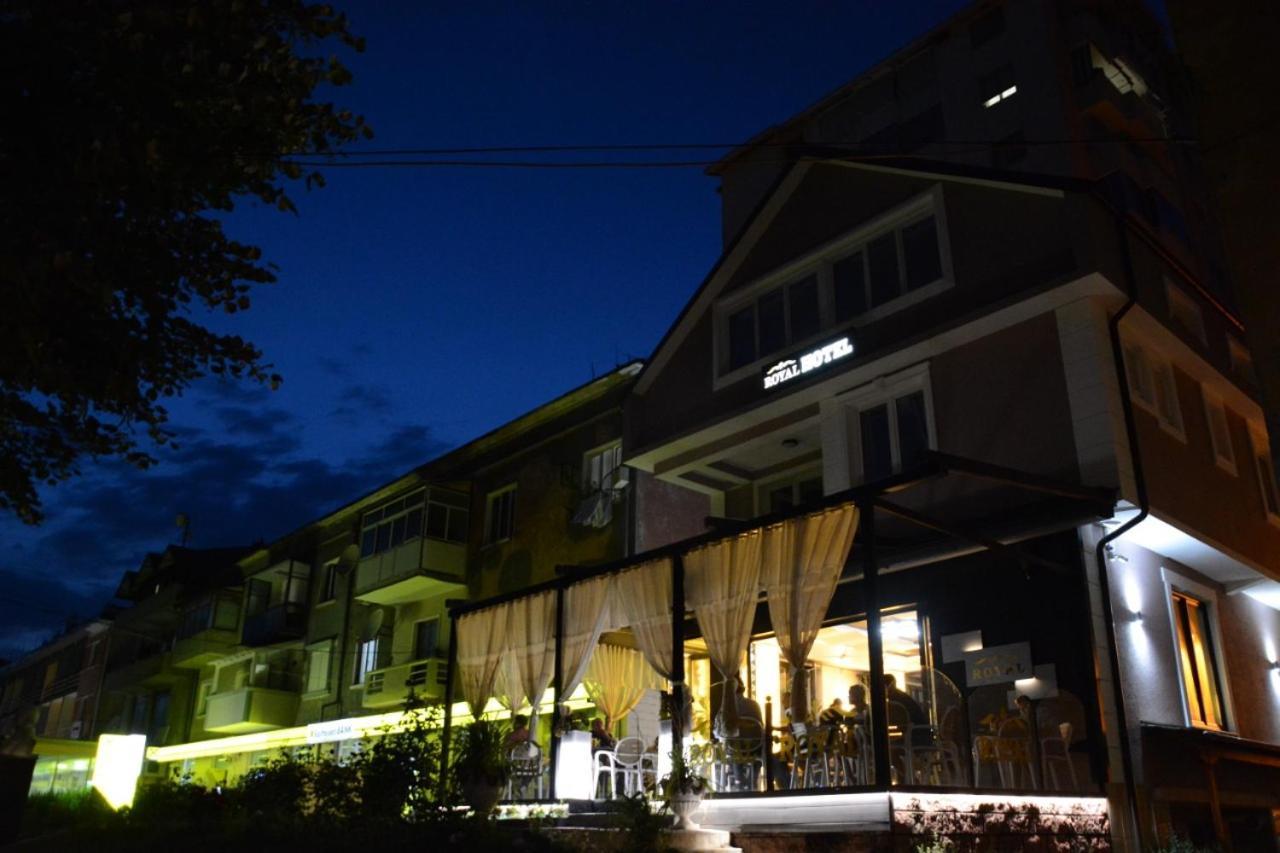 Royal Hotel Peshkopi Albania מראה חיצוני תמונה