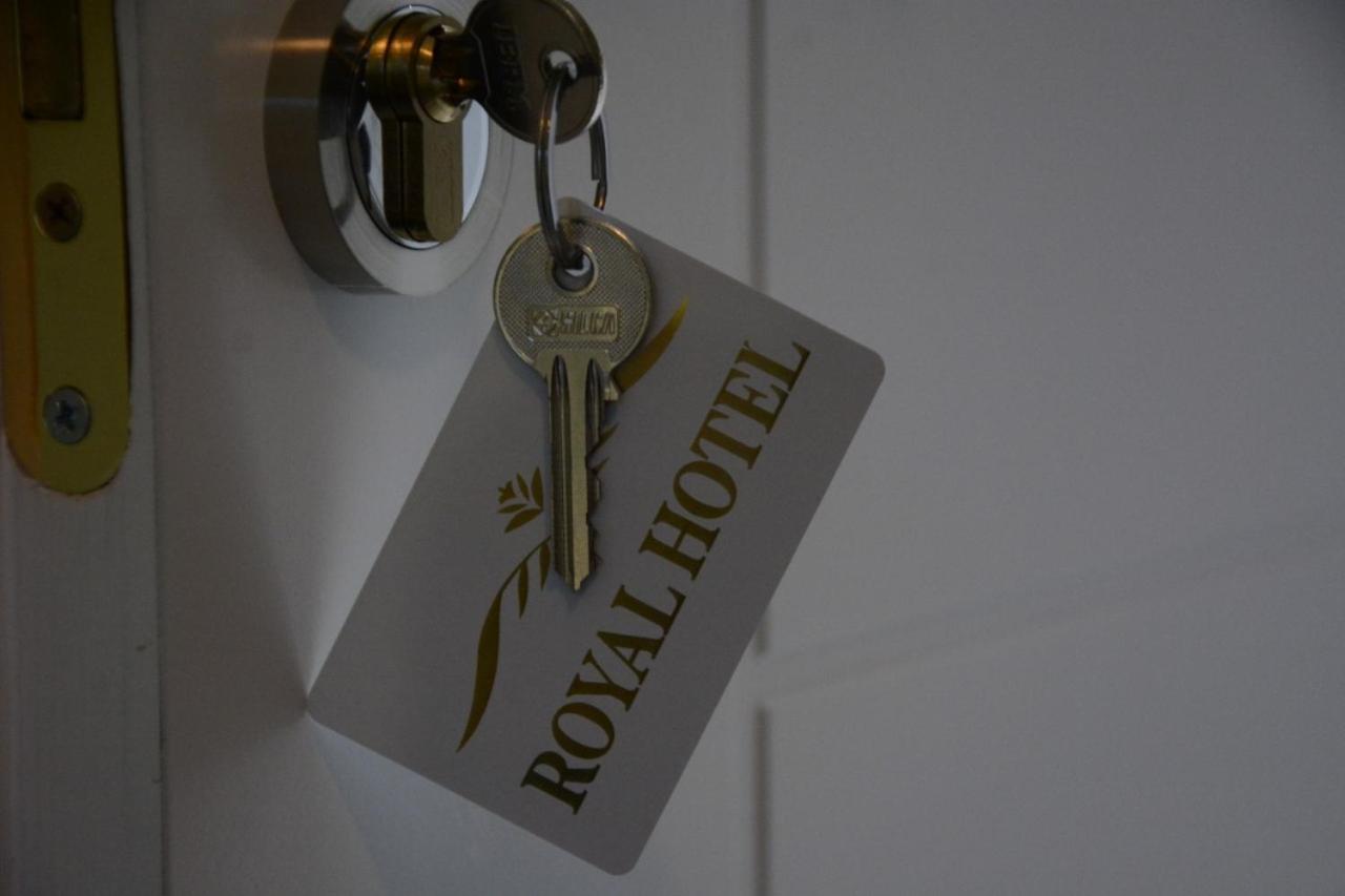 Royal Hotel Peshkopi Albania מראה חיצוני תמונה